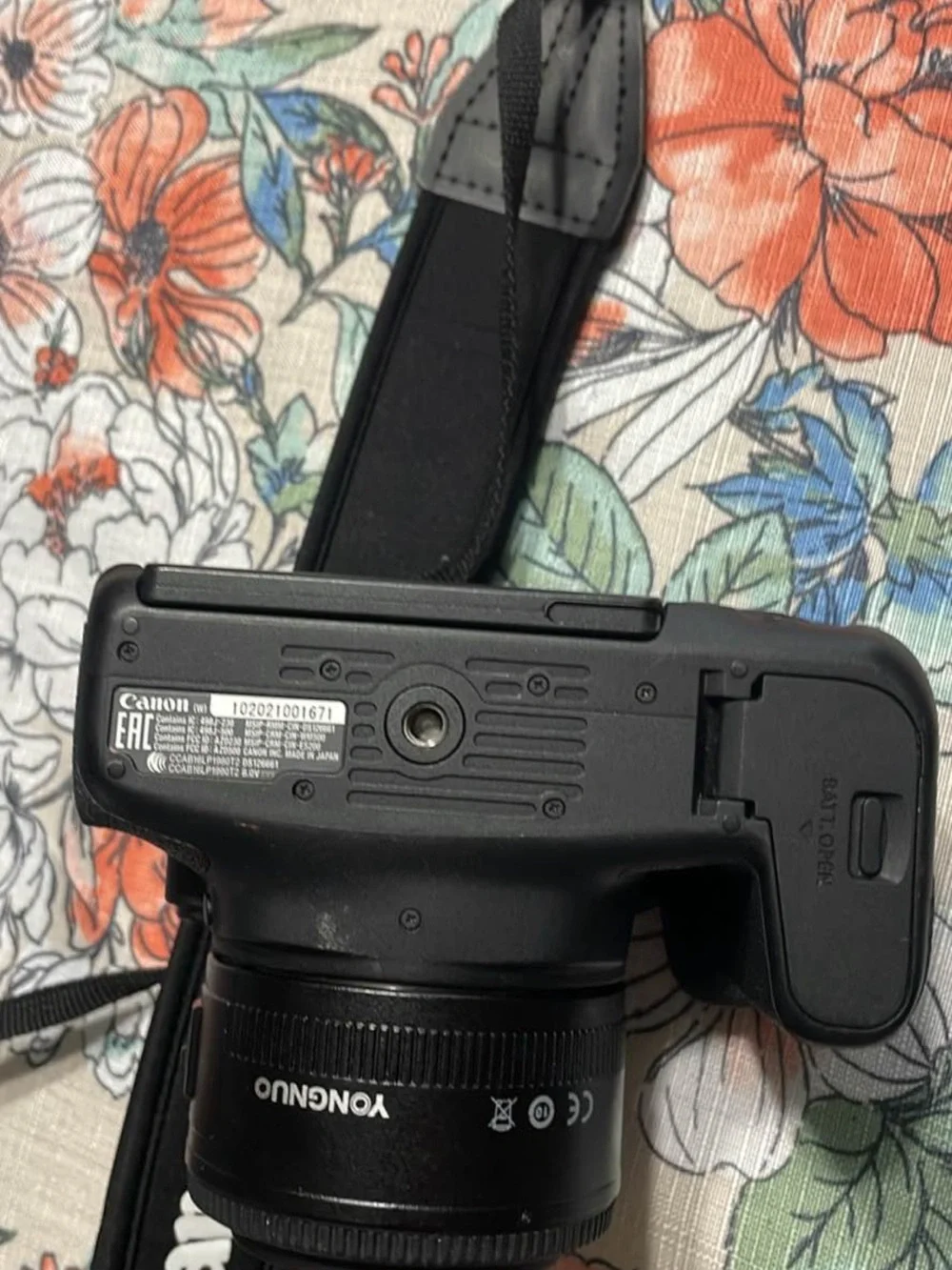 Canon Black t7i Camera with Two Lenses and Battery Charger